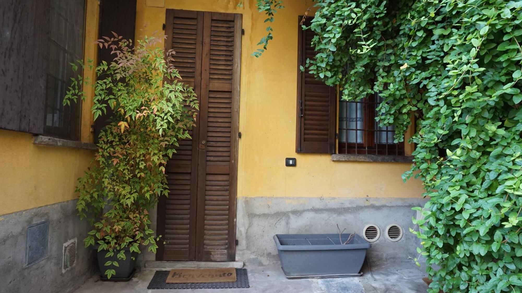 Studio Apartment Vicolo Lavandai ميلان الغرفة الصورة