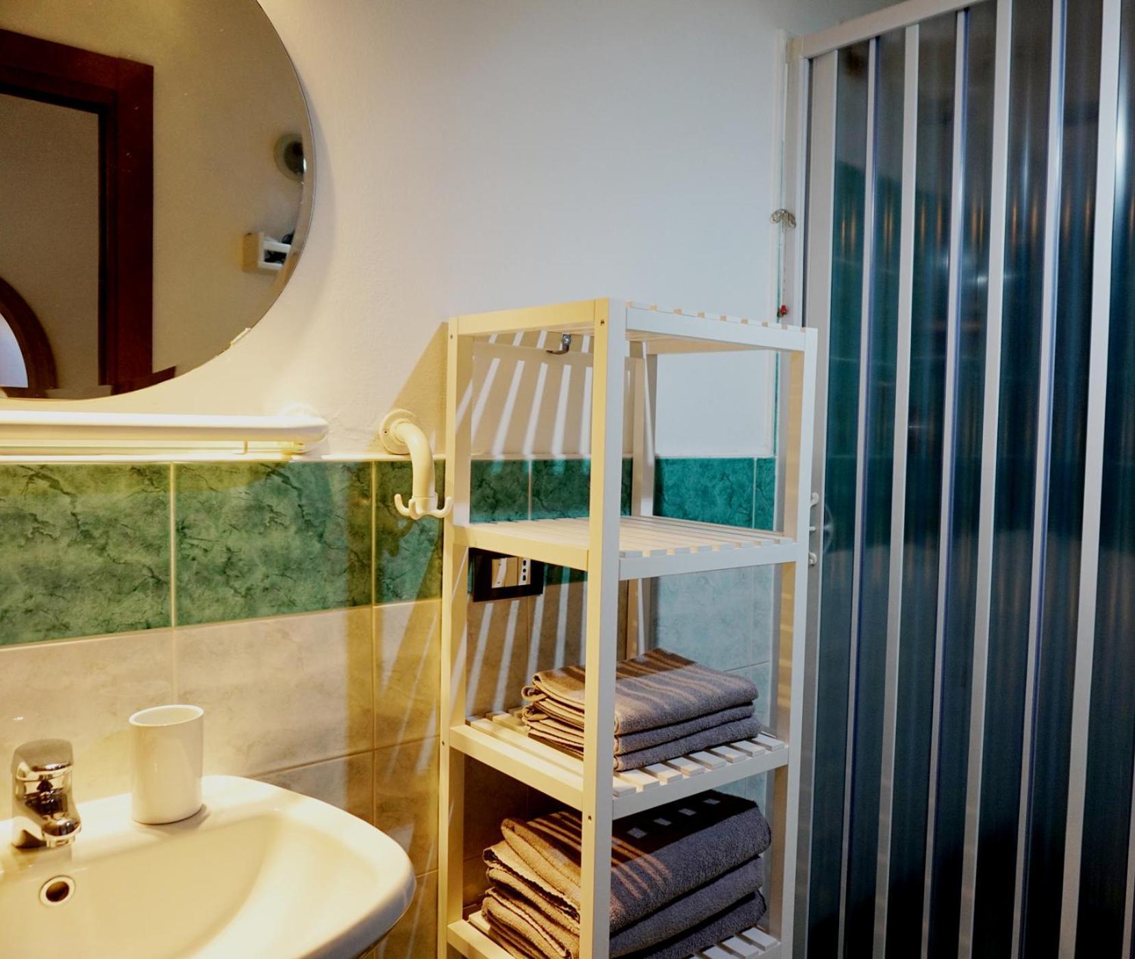 Studio Apartment Vicolo Lavandai ميلان الغرفة الصورة